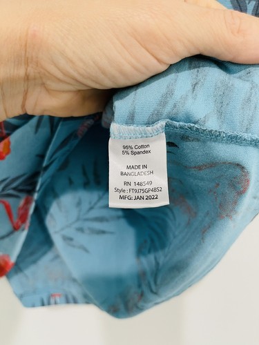 Free Planet Junior Boys T-Shirt Cotton Blue Hawaiian Flamingo Print Size Small - Picture 6 of 6