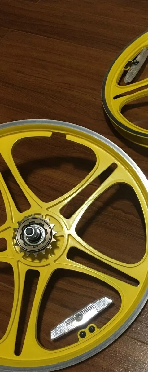 Sealed Cartridge Mechanism Yellow BMX Mag Wheel Set Only