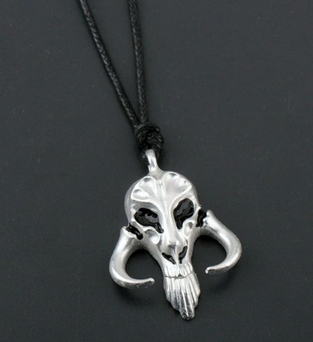 New Mandalorian Skull Symbol Necklace Star Wars Pendant Jewelry Xmas Gift HOT! - Bild 5 von 8