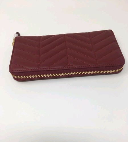 LAUREN RALPH LAUREN Carrington Quilted Zip Wallet Purse - Red - Picture 4 of 10