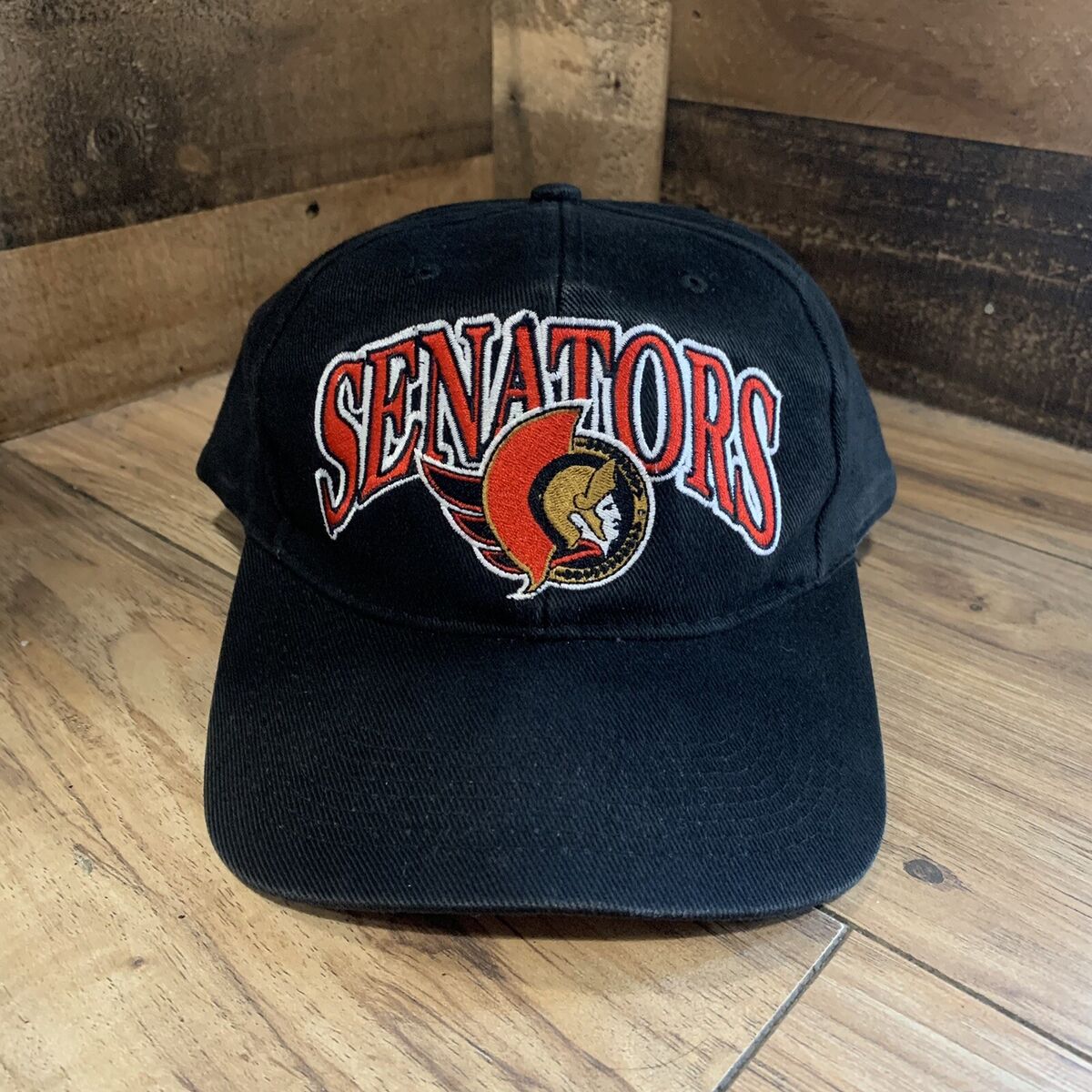 ヴィンテージスナップバックキャップNHL logo athletic