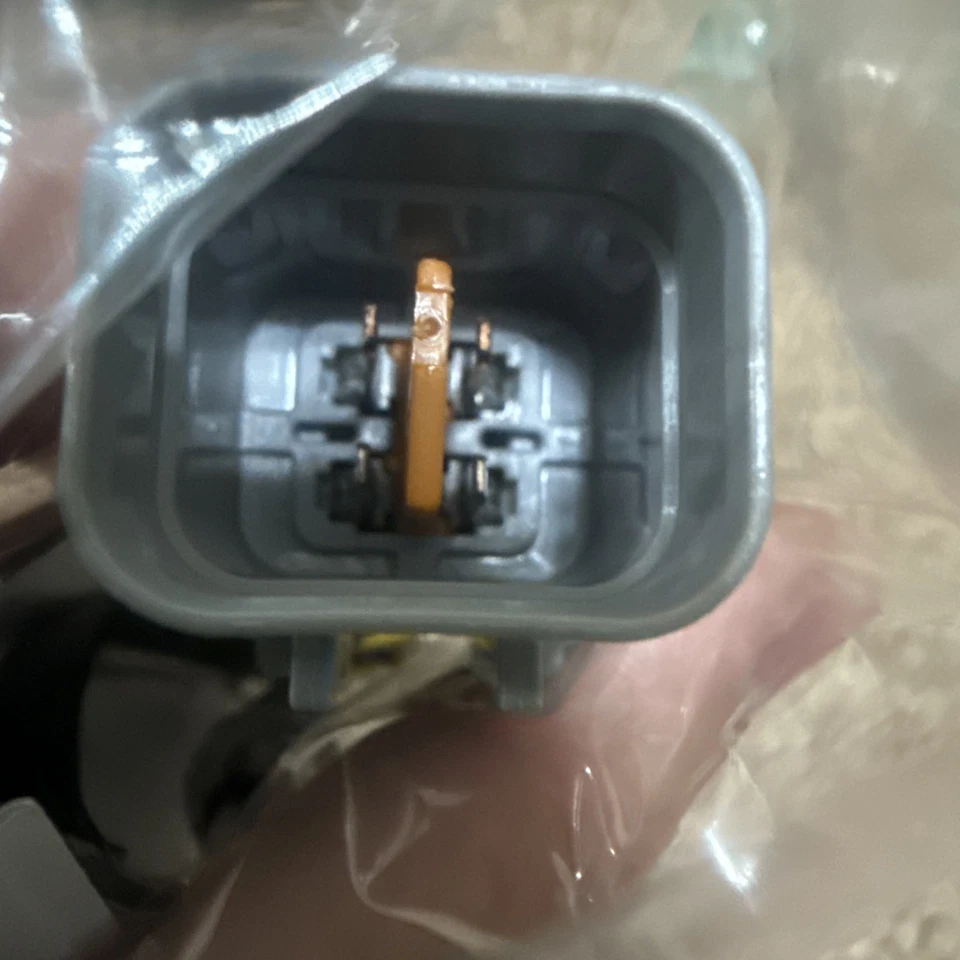 Sensor de oxígeno aguas abajo O2 NTK 25162 para Hyundai Santa Fe XG350 Kia Amanti Foto 4 de 4