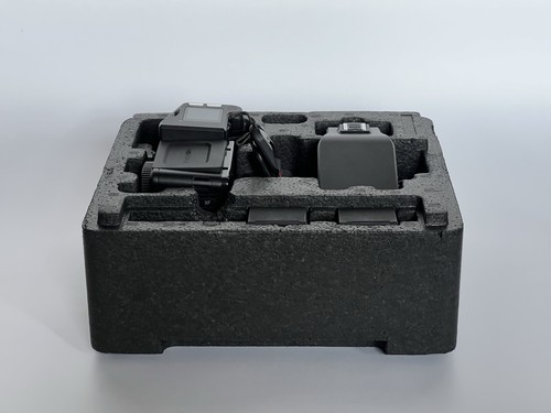 Phase One XF HAP-2 Camera Body with Prism Viewfinder, Original Packaging - Picture 3 of 5
