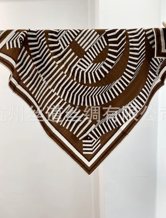 70% Cashmere 30% Silk Neckerchief Scarf line Print Bandana 26'' Shawl Wrap new