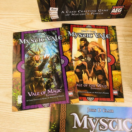 Juego de Mesa MYSTIC VALE + 2 Expansiones Valle De La Salvaje - Valle De la Magia Completo - Imagen 3 de 10