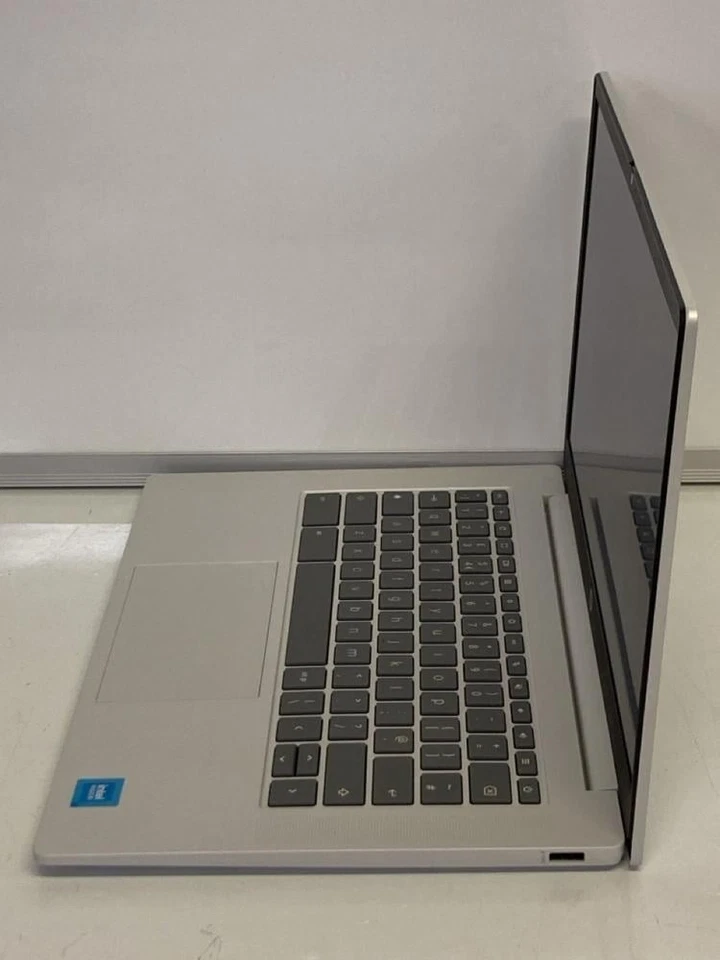 HP CHROMEBOOK 12A-NF0002SA 128GB LAPTOP (ORIGINAL RRP - £199) IN SILVER. (POWER - Image 4 of 4