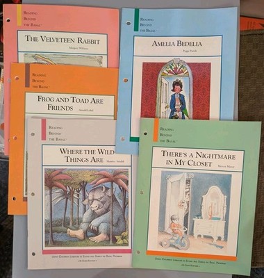 Lot of 5 Vintage 1987 Reading Beyond the Basal Teacher Guides Perfection Form Co