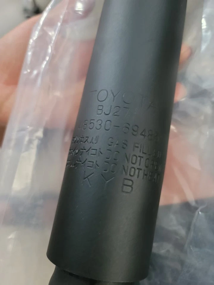 2pcs NEW 48530-69485 Rear Suspension Shock Absorber for 2003-2009 Lexus GX470 - Image 3 of 4