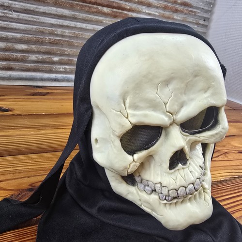 Vintage Easter Unlimited Skull reaper Full Face Mask with Hood - Picture 5 of 11