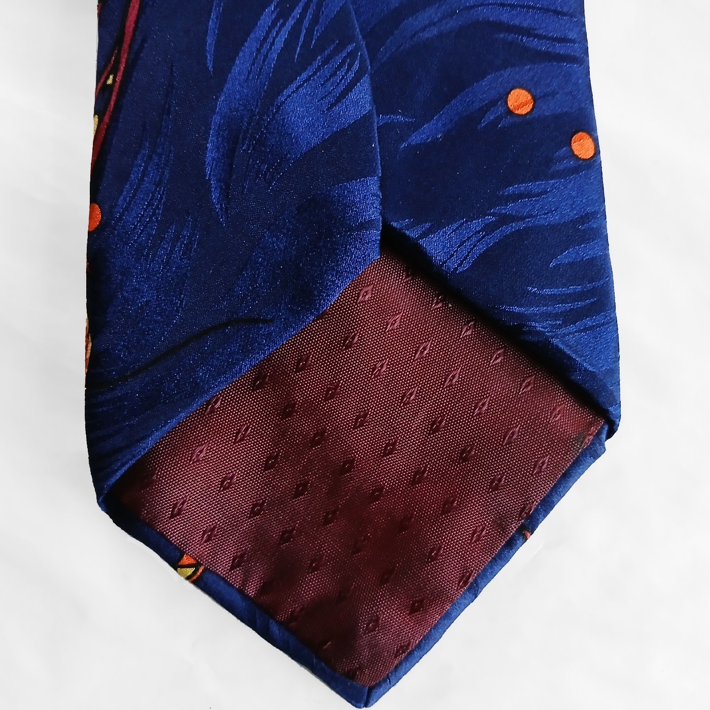 Picture 4 of 5