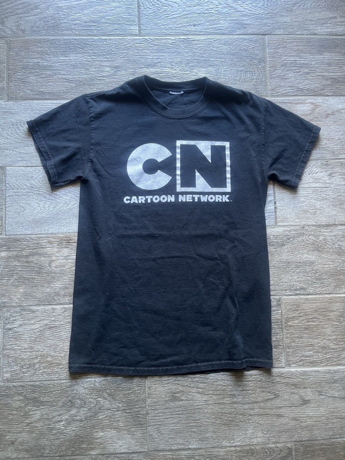 2000’s-2010’s cartoon network logo vintage short sleeve tee shirt