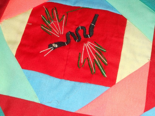 Bolso de Mano Vintage BAI JIA BEI Hecho a Mano RANA SERPIENTE Bordado ARTE POPULAR Chino - Imagen 9 de 12