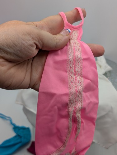 Konvolut Barbie Vintage Nachlass Fund 60er 70er lange Kleider Puppenkleidung 18 Teile  - Bild 12 von 16