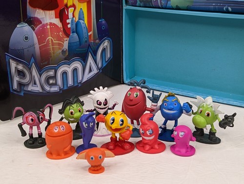 PAC-MAN AND THE GHOSTLY ADVENTURES MY BUSY BOOK By Phidal Publishing Inc. - Picture 11 of 12