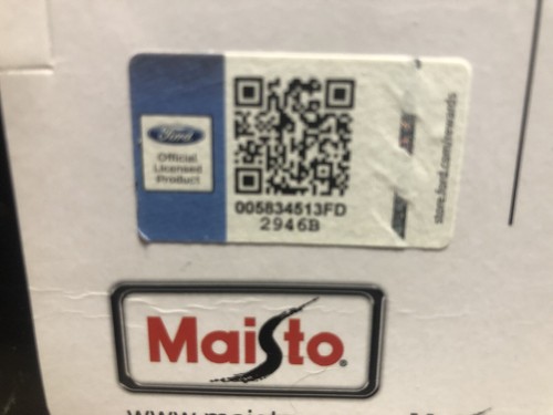Maisto 1:18 Diecast Cars Special Edition 2010 Ford Mustang GT Blue - Picture 5 of 7