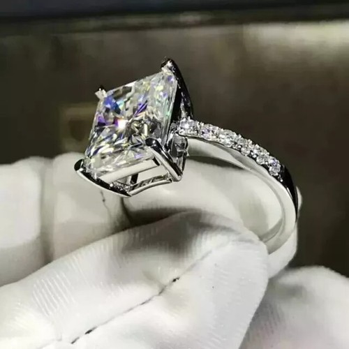 3Ct Radiant Cut Lab-Created Diamond Engagement Ring 14K White Gold Plated Silver - Bild 5 von 5