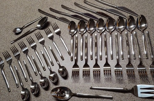 ZWILLING J.A. Henckels Opus 39-Pc 18/10 Stainless Steel Flatware Set+Serving Set - Picture 5 of 10