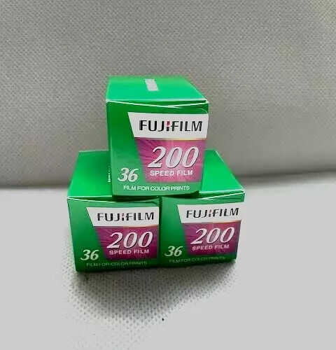 Fujifilm 200 Speed film 35mm 36Exp colour film Expiry Date 06/2025 - Picture 1 of 1