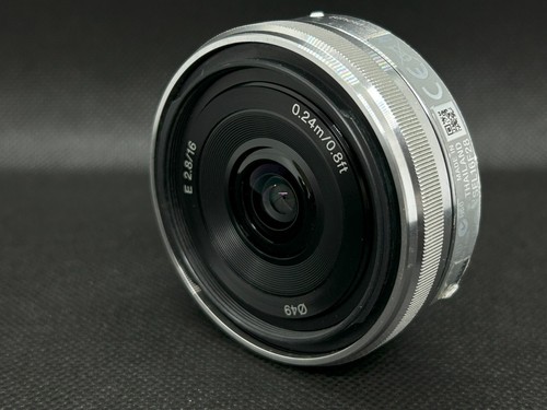 SONY NEX 6 16.1MP Digital Camera w SEL16F28 bundling VCL-ECF1 [35 Languages] - Picture 16 of 22