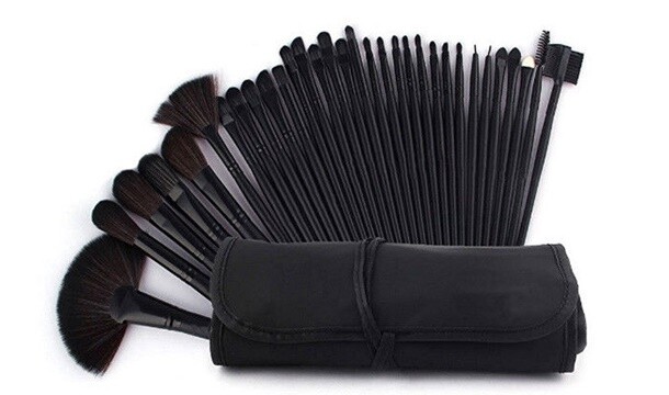SET 32 BROCHAS Y PINCELES PARA MAQUILLAJE - DE USO PROFESIONAL
