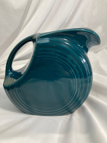 Fiesta-Homer Laughlin-Fiestaware-Juniper Teal-Large 7" Disc Pitcher 64oz retired - Picture 3 of 6