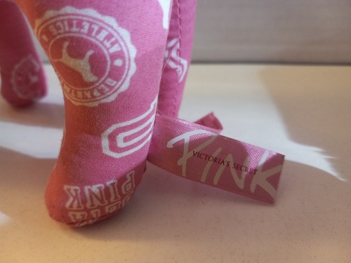 Victoria Secret PHI BETA ROSA Peluche para Perro con Bufanda y Mochila - Imagen 2 de 5