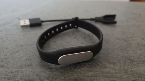 Xiaomi Mi Band Fitness Tracker - sehr guter Zustand