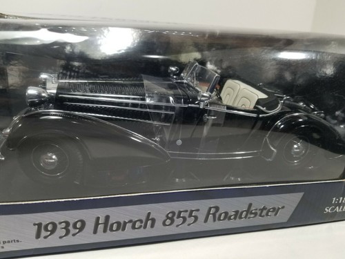 1:18 1939 Sun Star Horch 855 Roadster negro - Foto 3 di 6