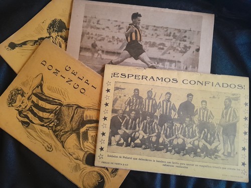 7 Peñarol club magazines from the 40s Juan A. Schiaffino, a rookie on the cover - Picture 15 of 17