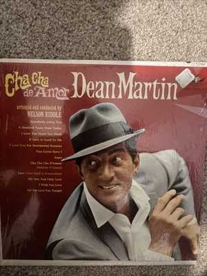 VINTAGE VINYL LP DEAN MARTIN 'CHA CHA DE AMOR' CAPITOL ST1702 