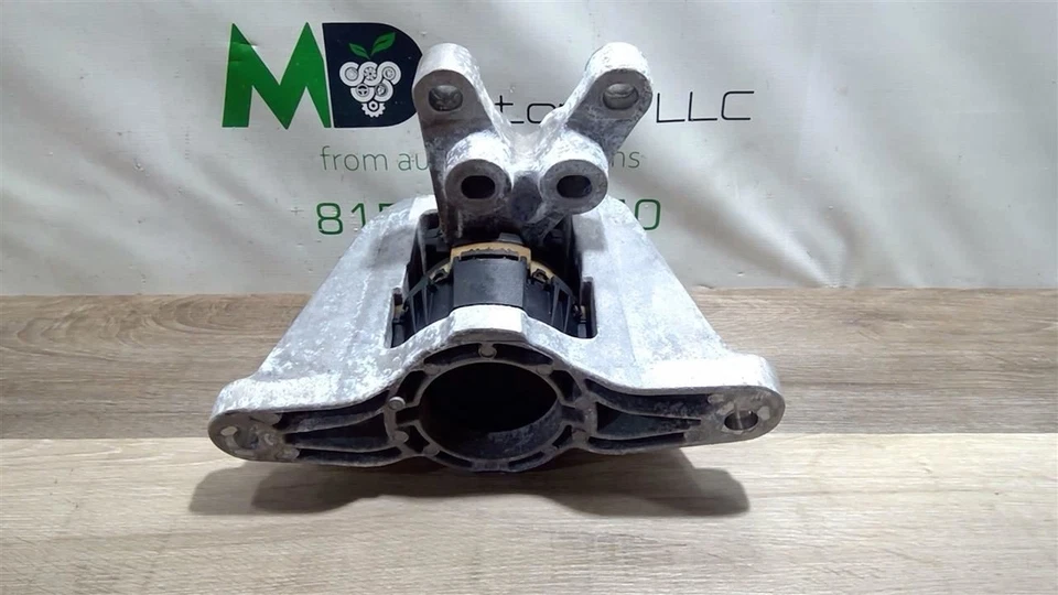 2020 - 2025 CHRYSLER VOYAGER ENGINE RIGHT FRAME MOUNT BRACKET OEM 68224746AD - Image 4 of 4