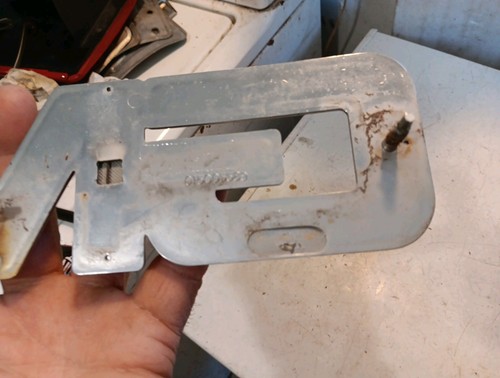 2002 - 2009 GMC ENVOY OEM CHROME FRONT GRILLE GRILL EMBLEM LOGO NAMEPLATE BADGE - Picture 11 of 15