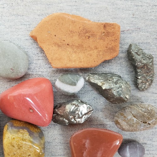 Piedras preciosas sueltas para hacer joyas rocas para envolver alambre lote de 30 joyas pulidas - Imagen 3 de 7