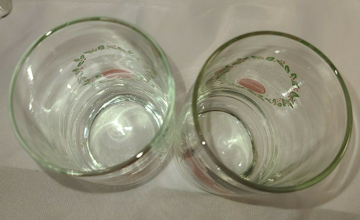 2 Vintage Christmas Santa Claus Glasses Coca-Cola Coke 12oz