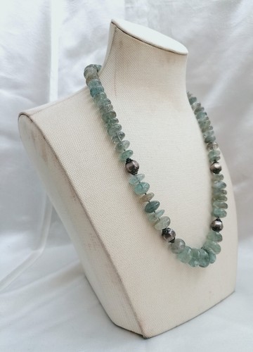 BELLISSIMA COLLANA DI QUARZO IALINO (CRISTALLO DI ROCCA) E ARGENTO STILE ETNICO - Foto 2 di 24