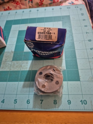 OEM Brp Evinrude Johnson End Cap 0320788 320788 - Picture 1 of 3