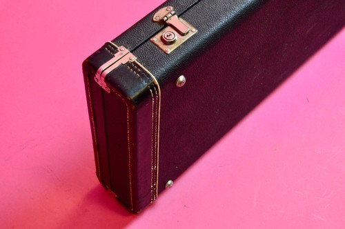 Vintage 1967 - 1972 Fender Stratocaster / Telecaster Hard Case "Tail" Logo Tele - Picture 13 of 14