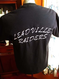 LARGE-True-Vtg-90s-LEADVILLE-COLORADO-RAIDERS-EMBROIDERED-GRAPHIC-T-shirt-BLACK