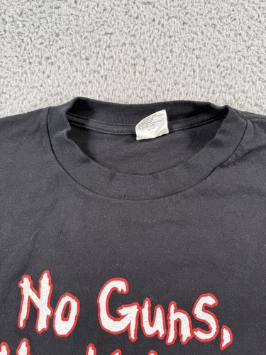 Vintage WWF Attitude T Shirt Mens Large Black No Guns No Knives Just Chairs WWE - Picture 5 of 12