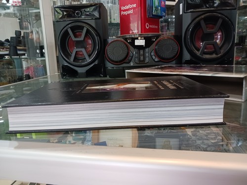 THE ABSOLUTE SANDMAN VOLUME ONE BY NEIL GAIMAN HARDCOVER DC BLACK LABEL - Picture 13 of 24