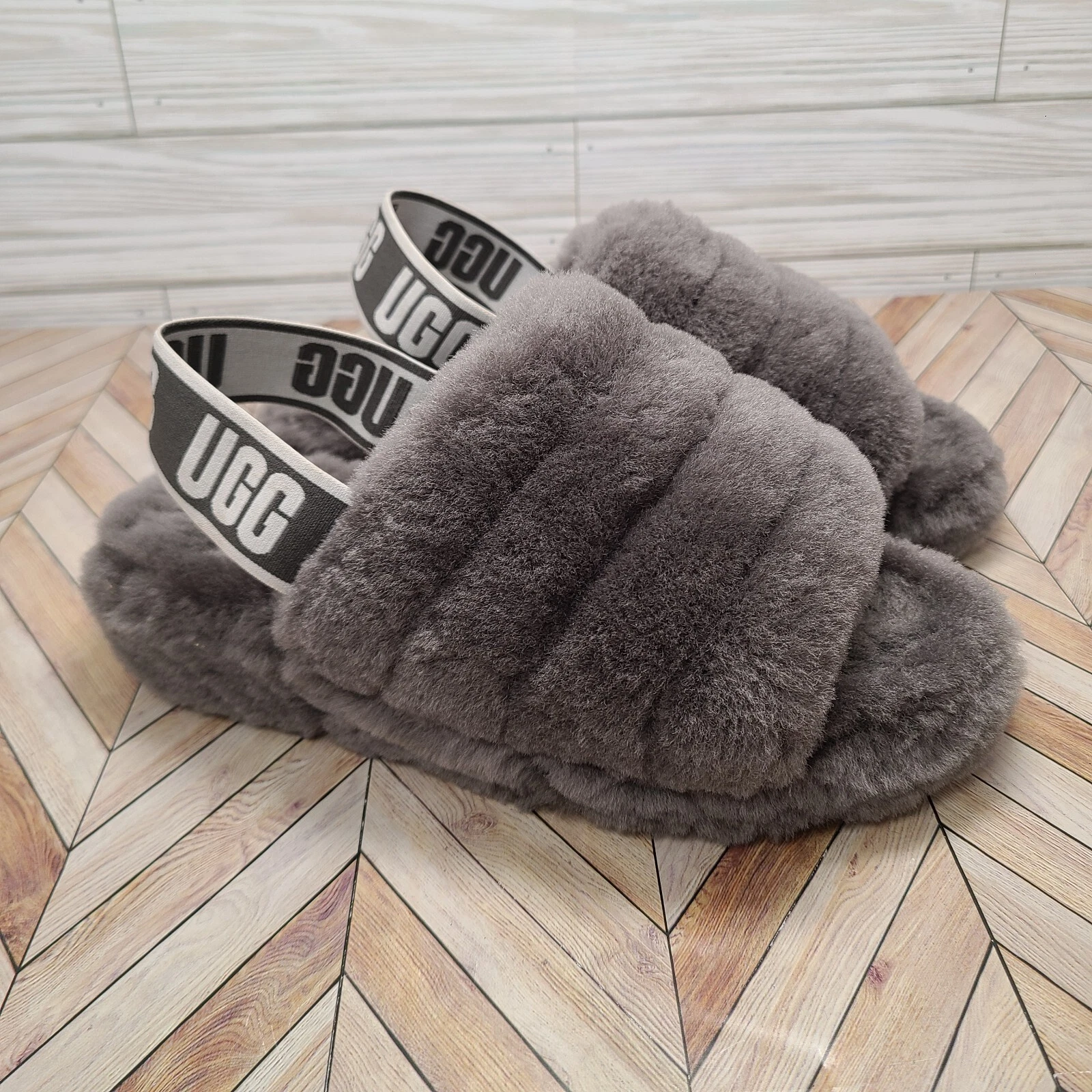 Sandali ciabatte Ugg taglia 5 Fluff Yeah Slides pelle di pecora grigio pelliccia slip on comodi