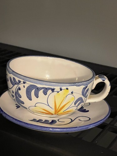 Cappuccino Cup And Saucer Made in Italy Blue and Yellow Print Cup Holds 17oz - Bild 2 von 6