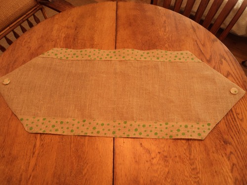 Handmade Burlap Table Runner- Natural Jute Burlap W/ GREEN Dot Border- 42" X 14" - Picture 3 of 3