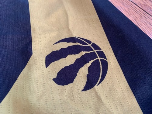 Toronto Raptors 905 G-League basketball issued worn shorts OVO city edition #15 - 第 3/9 張圖片