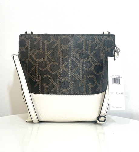 Borsa a tracolla Calvin Klein marrone e bianca con logo monogramma in pelle nuova con etichetta - Foto 4 di 6