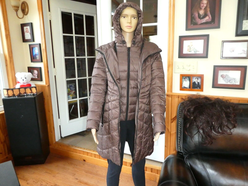 Bernardo~Plum Double-up Puffer Coat~Removable Bib & Hood~M~Primaloft filled~NWT