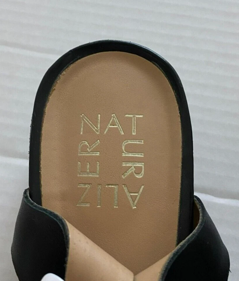 Sandalia Naturalizer Mujer Negra Eslinga Trasera Talla 8.5M Gladiador Boho Gótico Y2K Foto 2 de 4