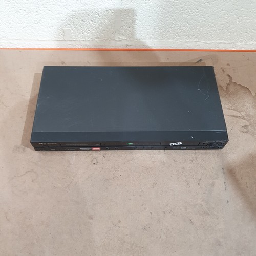 Pioneer DV-490V-K Black HDMI Dolby Digital Progressive Scan DVD Player For Parts - Picture 2 of 9