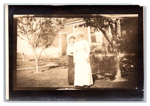 Lot of 6 RPPC People Families Standing In Front of Houses UNP Postcards S3 - Picture 12 of 13