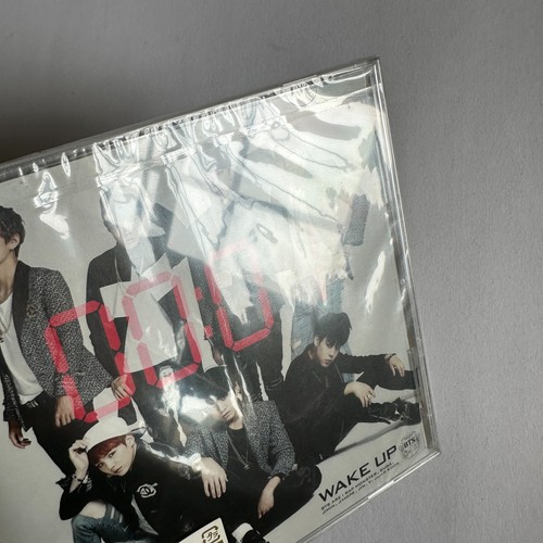 BTS 1ST JAPAN STUDIO ALBUM 'WAKE UP' FIRST PRESS FACTORY SEALED REGULAR EDITION - Picture 8 of 21